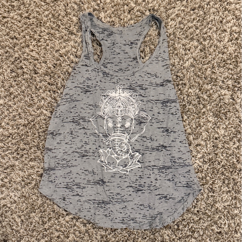 Gray Sleeveless Graphic Tank Top